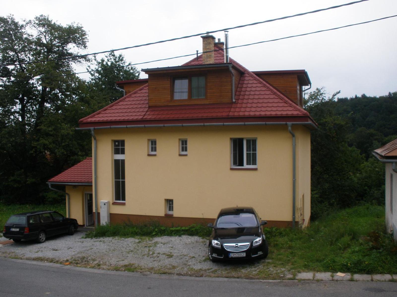 Apartmanovy Dom Králiky מראה חיצוני תמונה