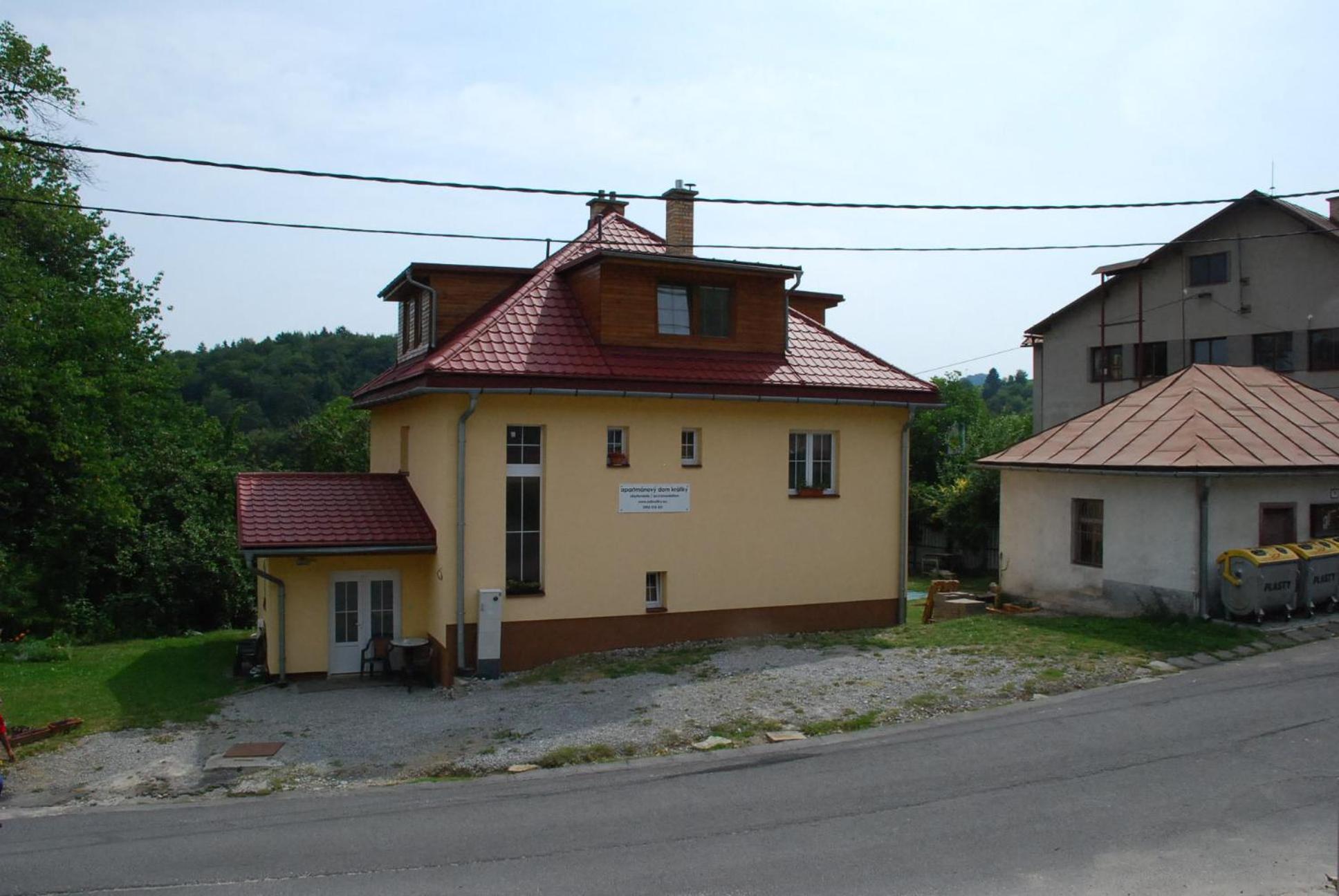 Apartmanovy Dom Králiky מראה חיצוני תמונה